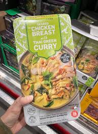 Destination Sous Vide Thai Green Curry with Chicken 32 oz